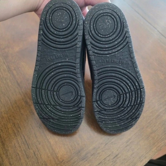 Nike Boys Borough Low Recraft Sneakers - Picture 4 of 5